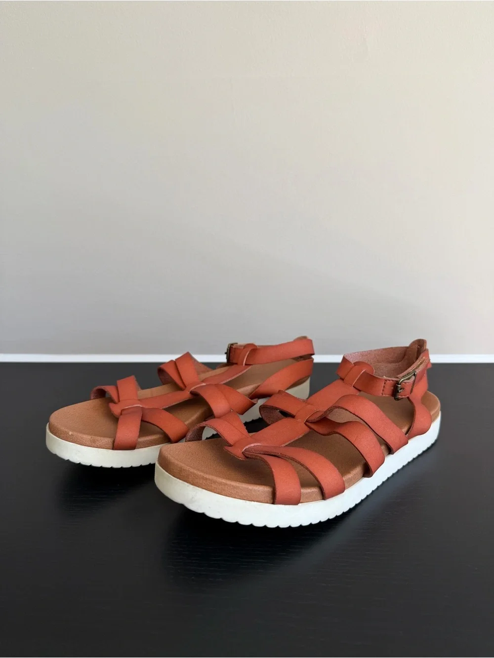Touch Of Nina Big Girls 5 Fisherman Sandals Cognac Brown Adjustable Strap